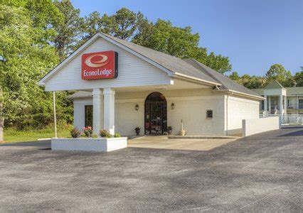 Stay at this family-friendly motel in Corbin. . Pet friendly hotels corbin ky
